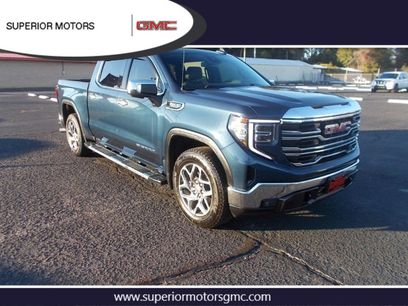 Used 2022 GMC Sierra 1500 SLT w/ SLT Convenience Package