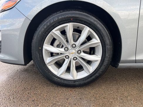 Used 2025 Chevrolet Malibu LT FWD image 9