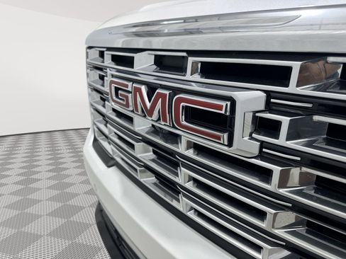Used 2025 GMC Acadia Denali w/ Super Cruise Package AWD/4WD image 27
