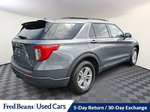 Used 2022 Ford Explorer XLT w/ Class IV Trailer Tow Package image 8