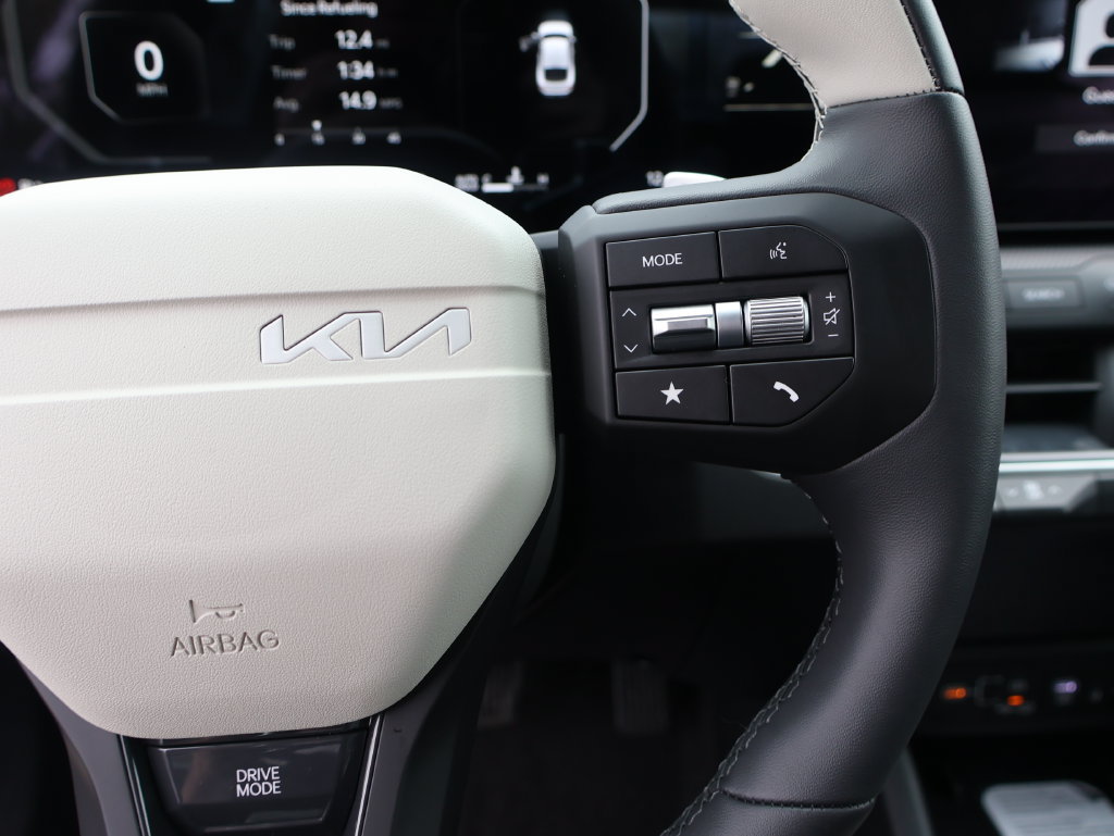 New 2026 Kia K4 EX FWD image 18