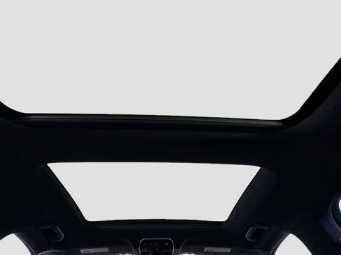 Used 2025 Mercedes-Benz C 43 AMG 4MATIC Sedan image 21