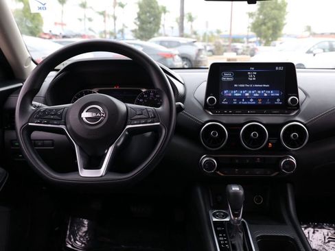 Used 2024 Nissan Sentra SV FWD image 21