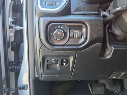 Used 2020 RAM 1500 Laramie AWD/4WD image 16