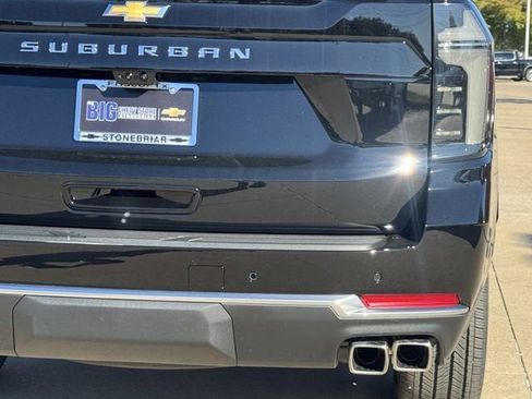 New 2026 Chevrolet Suburban High Country image 7