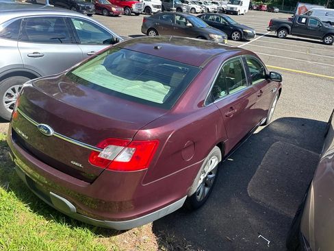 Used 2011 Ford Taurus SEL w/ 201A Rapid Spec Order Code FWD image 6