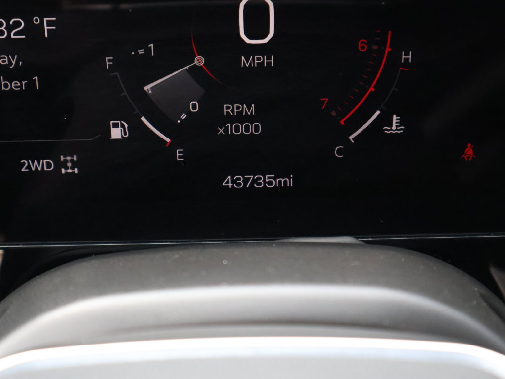 Used 2025 GMC Yukon Denali AWD/4WD image 30
