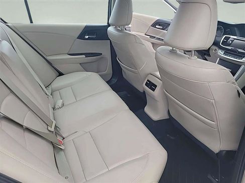 Used 2015 Honda Accord EX-L image 24