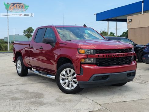 Used 2020 Chevrolet Silverado 1500 Custom w/ Custom Value Package AWD/4WD image 1