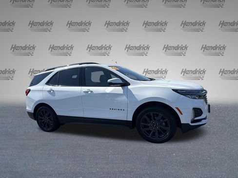 Used 2023 Chevrolet Equinox RS w/ RS Leather Package AWD/4WD image 11