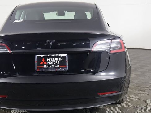 Used 2023 Tesla Model 3 Standard Range image 16