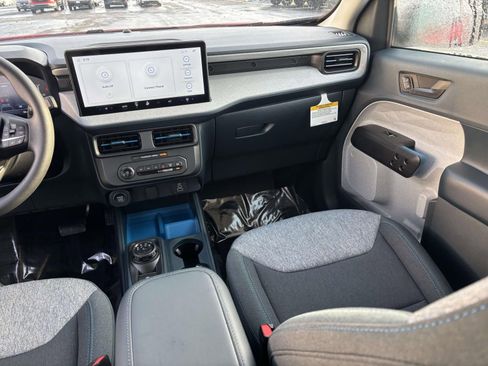 New 2025 Ford Maverick XLT w/ Equipment Group 301A image 31