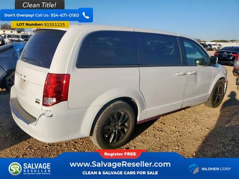 Used 2019 Dodge Grand Caravan GT image 4