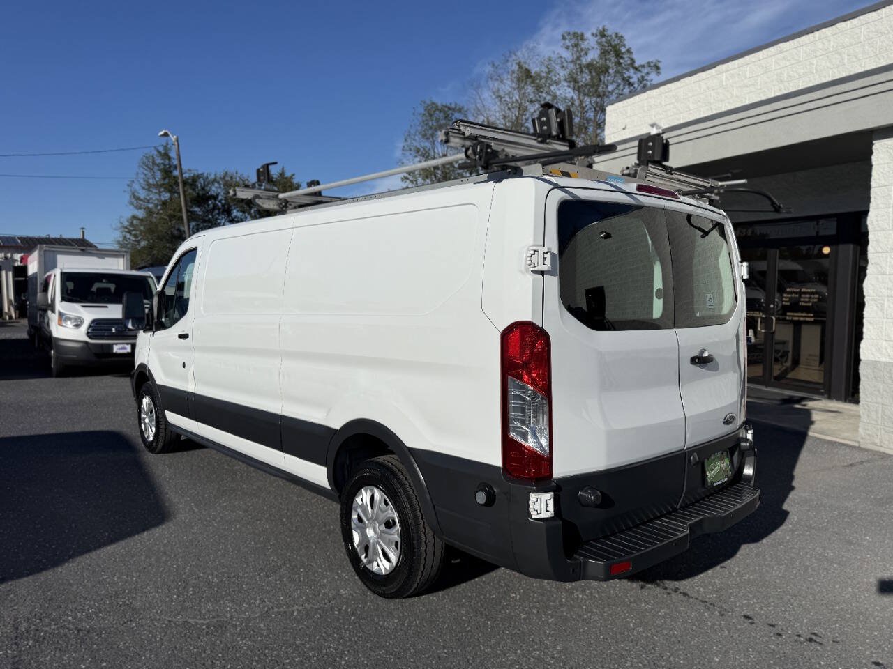 Used 2018 Ford Transit 350 148 Low Roof w/ Exterior Upgrade Package RWD image 2