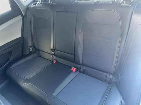 Certified 2025 Volkswagen Taos SE image 13