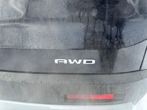 Used 2022 GMC Acadia SLE w/ Driver Convenience Package image 14