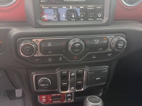 Used 2020 Jeep Gladiator Rubicon AWD/4WD image 14