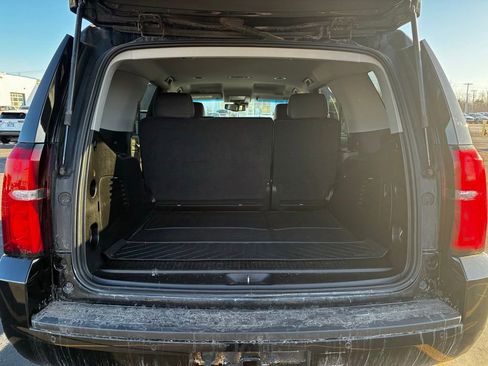 Used 2019 Chevrolet Tahoe LS w/ Enhanced Driver Alert Package image 32