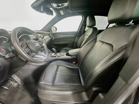 Used 2023 Alfa Romeo Stelvio Ti AWD/4WD image 13