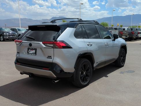 Used 2023 Toyota RAV4 XSE AWD/4WD image 3