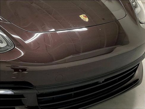 Used 2018 Porsche Panamera 4 AWD/4WD image 39