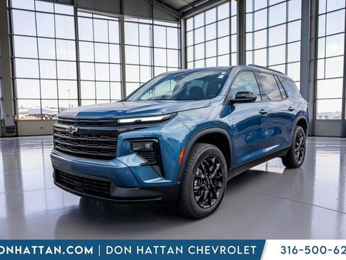 Used 2025 Chevrolet Traverse LT w/ Midnight/Sport Edition AWD/4WD image 32
