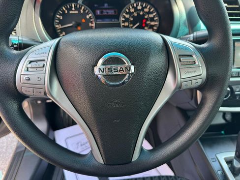 Used 2017 Nissan Altima 2.5 S w/ Power Driver Seat Package FWD image 15
