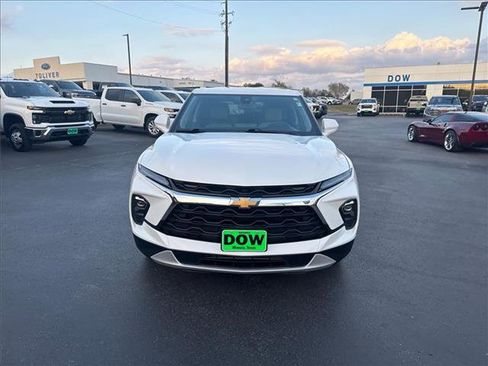 Used 2023 Chevrolet Blazer LT w/ Driver Confidence Package image 3