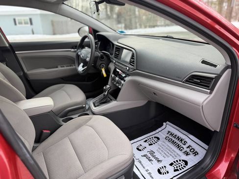 Used 2020 Hyundai Elantra SEL image 15