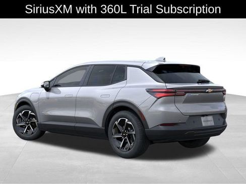 New 2026 Chevrolet Equinox EV LT image 4