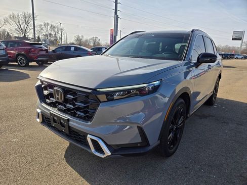 Used 2023 Honda CR-V Sport Touring image 3