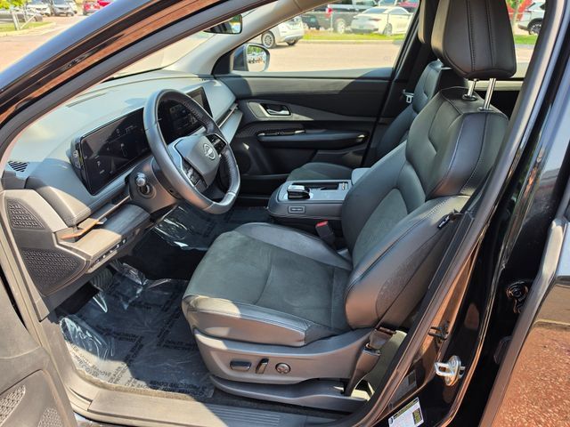 Used 2023 Nissan Ariya FWD image 9