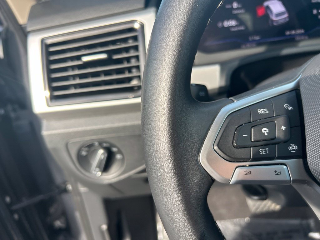 Used 2023 Volkswagen Atlas SE w/ Panoramic Sunroof Package AWD/4WD image 40