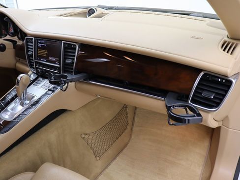 Used 2013 Porsche Panamera S w/ Premium Pkg Plus image 31