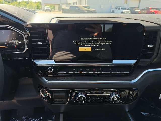 Used 2026 GMC Sierra 1500 SLT w/ SLT Convenience Package AWD/4WD image 24