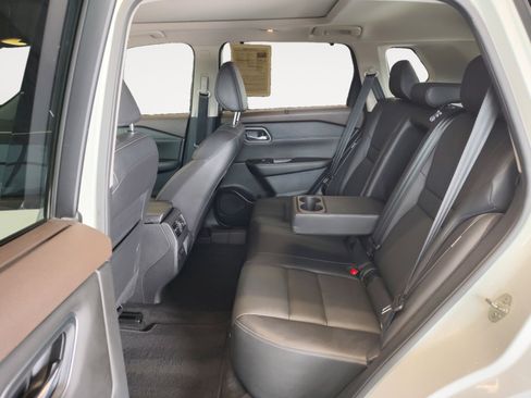 Used 2021 Nissan Rogue SL FWD image 25