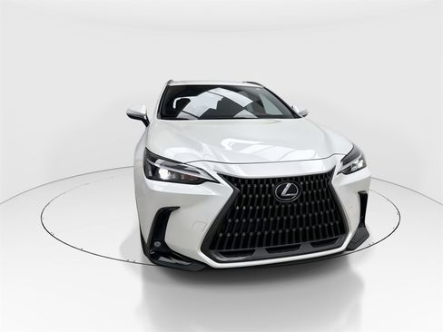 Used 2022 Lexus NX 250 FWD image 3