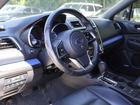 Used 2019 Subaru Outback 2.5i Limited AWD/4WD image 12