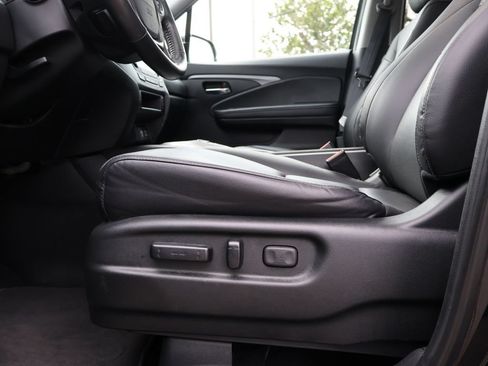 Certified 2023 Honda Ridgeline RTL-E image 32