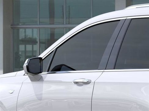 Used 2025 Cadillac XT6 Premium Luxury FWD image 37