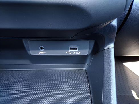 Certified 2025 Subaru Impreza 2.0i image 19