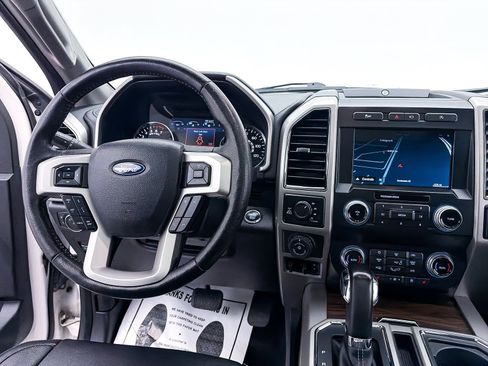 Used 2019 Ford F150 Lariat w/ Equipment Group 502A Luxury image 7