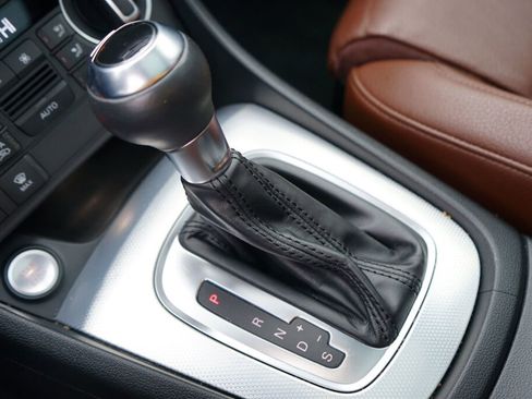 Used 2018 Audi Q3 2.0T Premium Plus w/ Premium Plus Package image 23