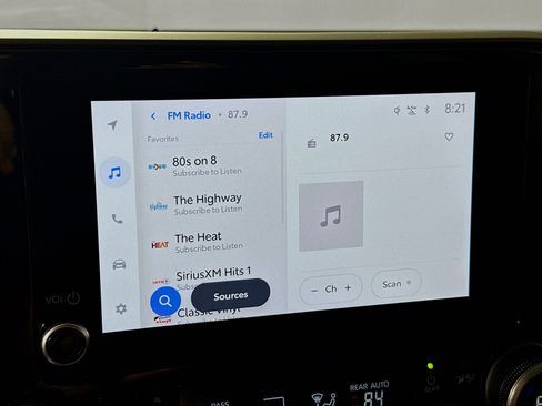 Certified 2023 Toyota Highlander XLE image 15