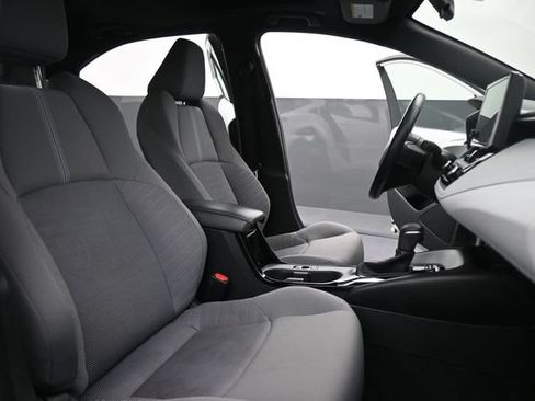 Used 2023 Toyota Corolla SE w/ SE Premium Package FWD image 22