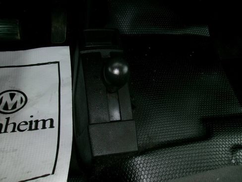 Used 2014 Chevrolet Silverado 2500 W/T w/ Snow Plow Prep Package image 14