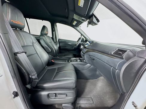 Used 2022 Honda Pilot TrailSport image 30