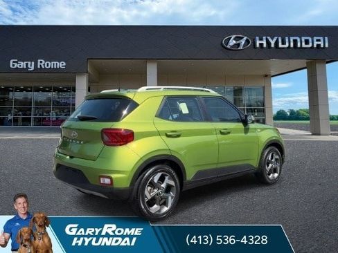 Certified 2023 Hyundai Venue SEL FWD image 8