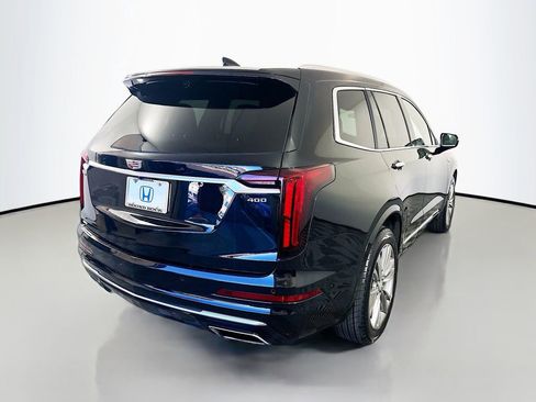 Used 2022 Cadillac XT6 Premium Luxury image 5
