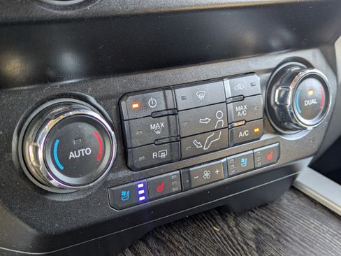 Used 2020 Ford F450 Lariat w/ Lariat Ultimate Package image 25